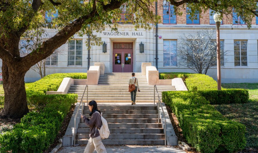 U. of Texas at Austin Will Return to Standardized Test Requirement