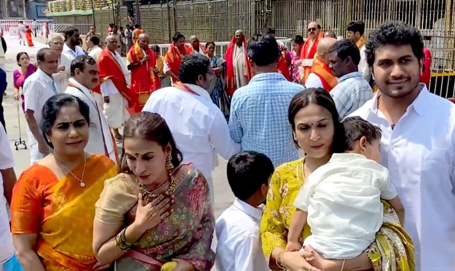 Rajinikanth’s Daughters Visit Tirumala Temple