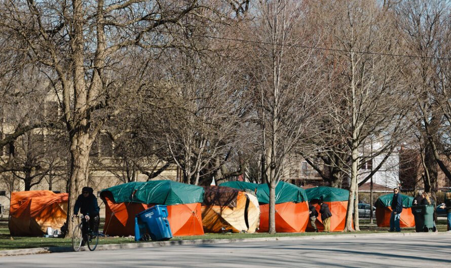 Chicago Voters Face Choice on Tax to Fund Homeless Programs