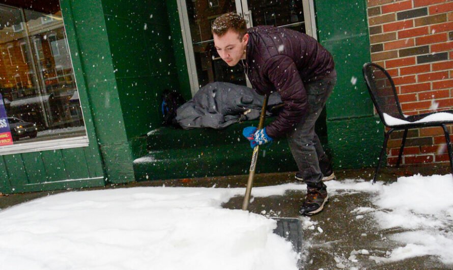 Storm Brings Heavy Snow to New England and Northern New York