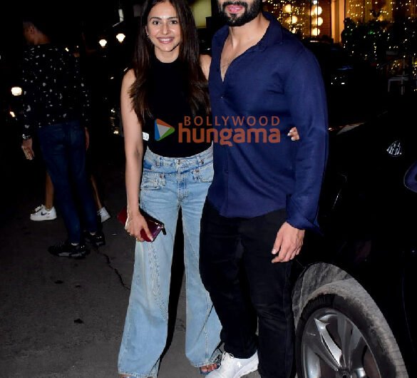 Photos: Rakul Preet Singh and Jackky Bhagnani spotted in Bandra | Parties & Events