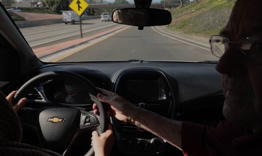 A Retiree in California Is Teaching Afghan Women How to Drive