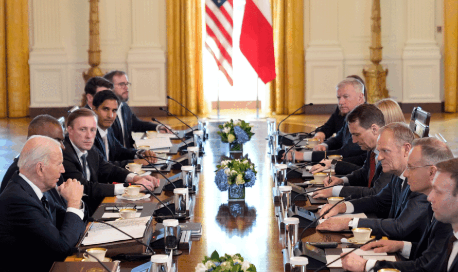 In White House visit, Polish president pushes NATO to ramp up spending, calls on US to fund Ukraine