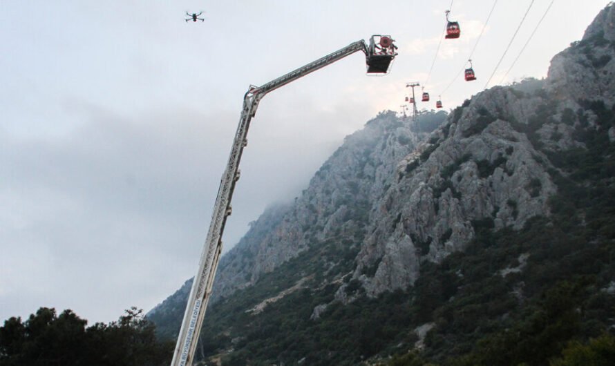 Cable Car Accident in Antalya, Turkey, Drops Passengers Onto Mountain