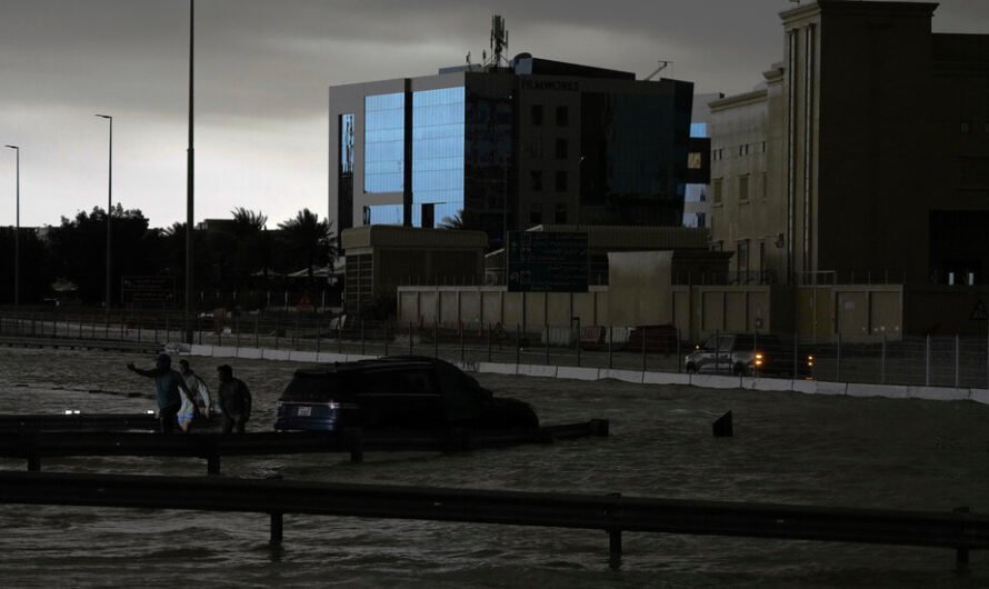 18 Dead After Heavy Rain in Oman: Schools Close, Evacuations Ongoing