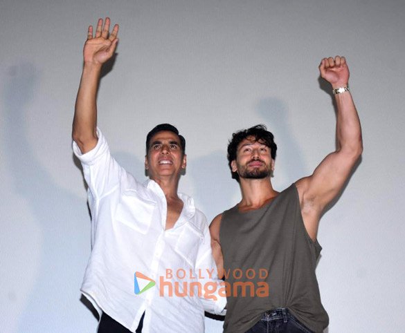 Photos: Akshay Kumar and Tiger Shroff snapped at Gaiety Galaxy theatre in Bandra | Parties & Events