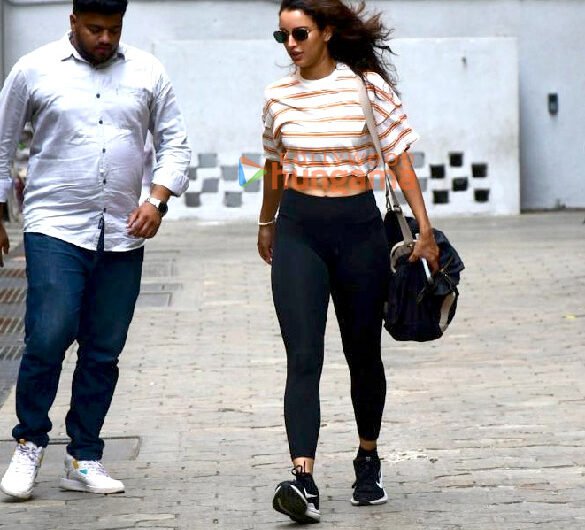 Photos: Triptii Dimri snapped outside the gym in Bandra | Parties & Events