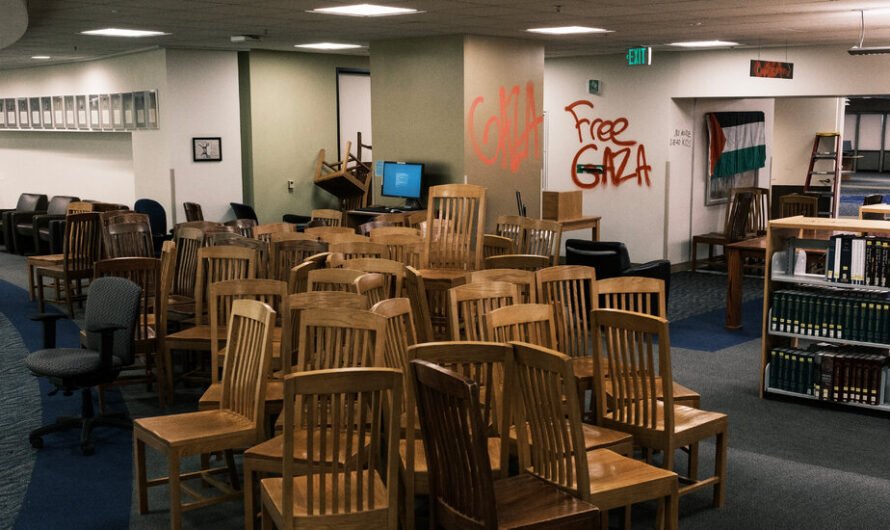 In a Portland Library, Activists Fortify for a Standoff