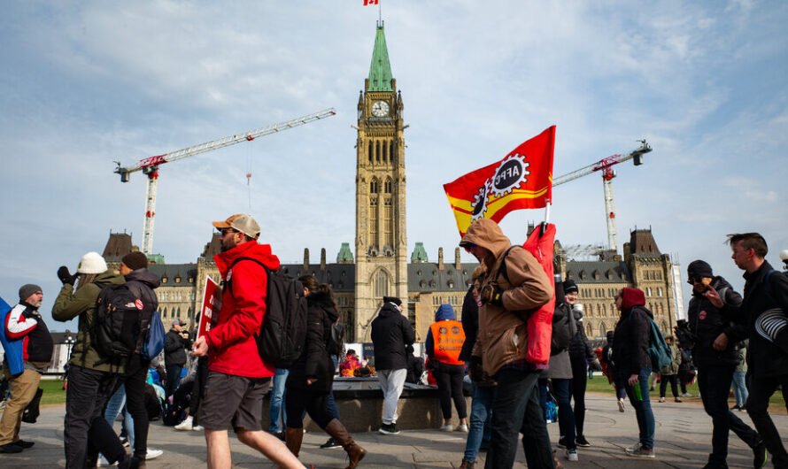 Canada’s Public Sector Unions Threaten Disruption Over Return to Office