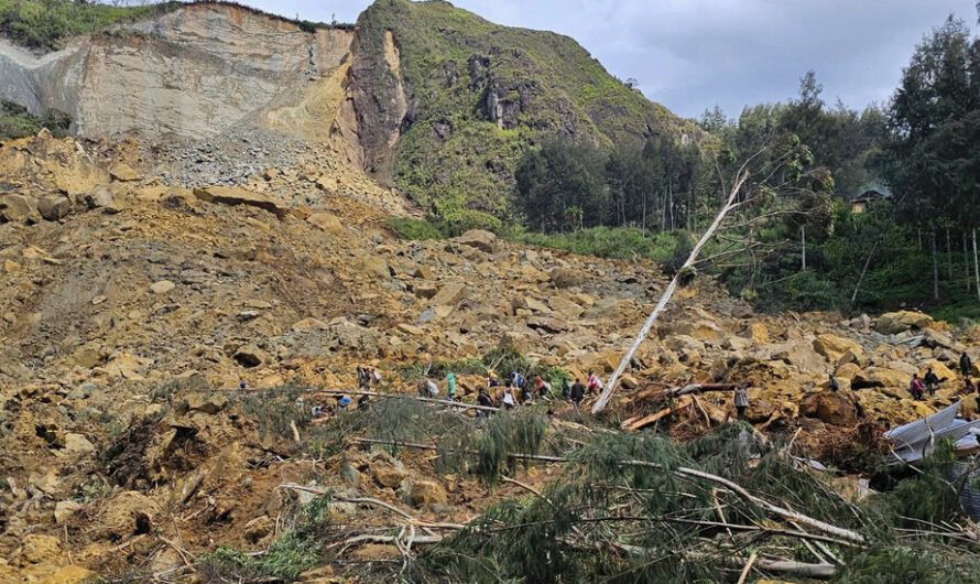 Hundreds Feared Dead in Papua New Guinea Landslide