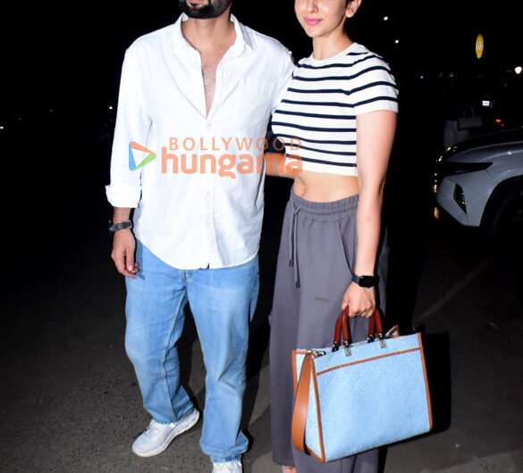 Photos: Rakul Preet Singh and Jackky Bhagnani snapped in Bandra | Parties & Events