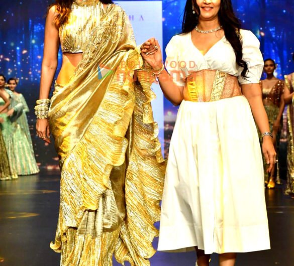 Photos: Shilpa Shetty walk for Asha at Bombay Times Fashion Week 2024 | Parties & Events