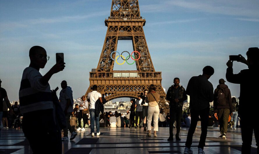 Parisians on TikTok Plead: ‘Don’t Come’ to Paris for the Olympics