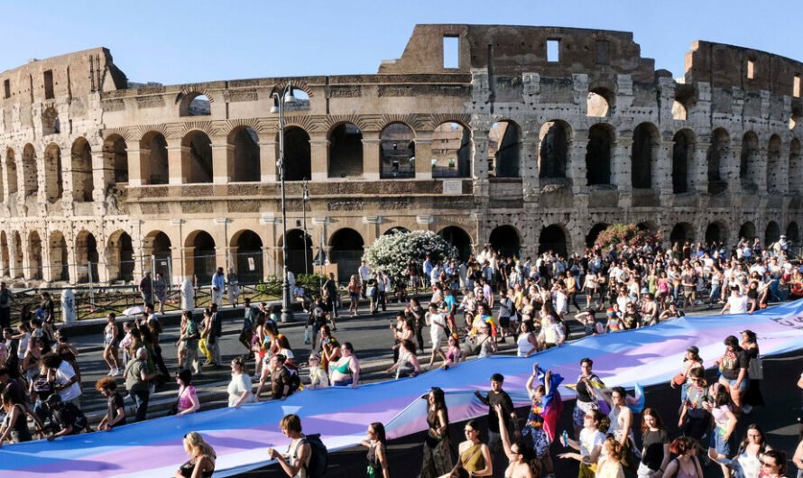 Italians Respond to Pope’s Slur by Taking Francis to Pride