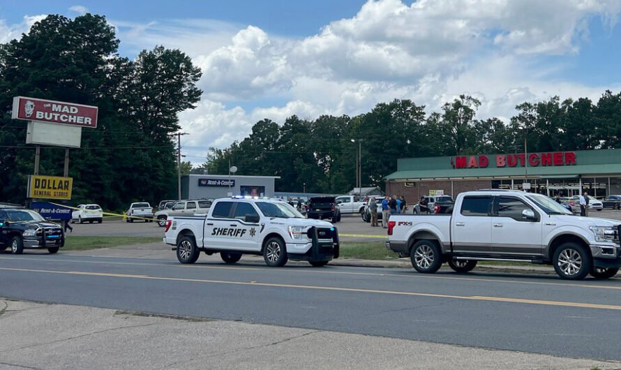 Arkansas Grocery Store Shooting Leaves 2 Dead and 8 Injured