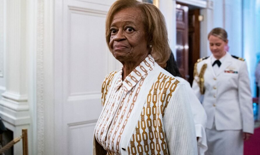 Marian Robinson, Michelle Obama’s Mother, Dies at 86