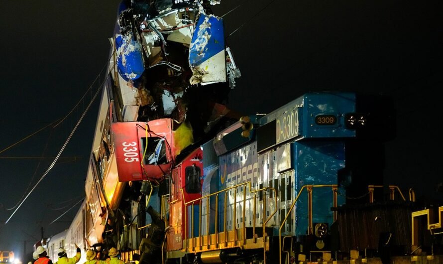 Train collision in Chile kills at least 2 people and injures 9 others