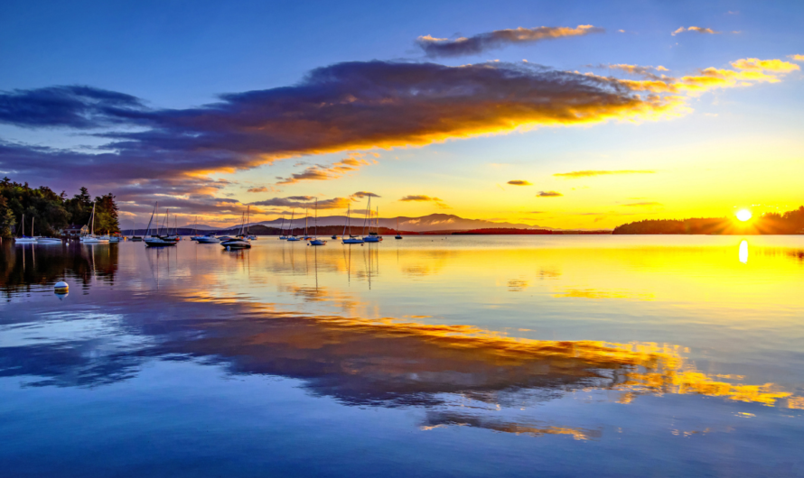 New Hampshire urges Lake Winnipesaukee visitors to avoid water due to algae