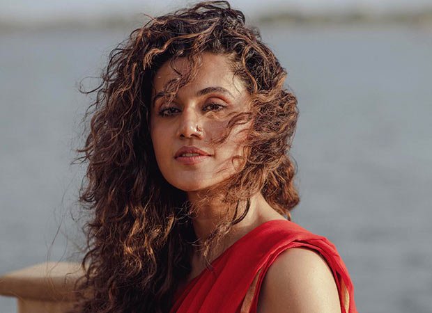 Taapsee Pannu shares gorgeous pics from the sets of Phir Aayi Hasseen Dillruba, watch : Bollywood News