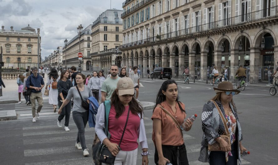 France Could Be Headed for Political Gridlock After Election