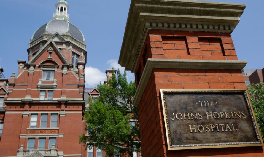 $1 Billion Bloomberg Gift to Hopkins Makes Tuition Free for Most Medical Students