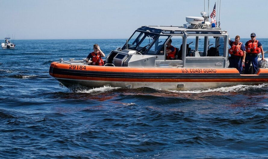 Search for Lake Michigan missing boaters turns to recovery mission