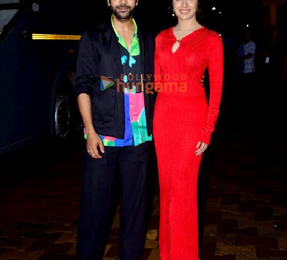 Photos: Shraddha Kapoor and Rajkummar Rao snapped promoting their film Stree 2 on the sets of Aapka Apna Zakir | Parties & Events