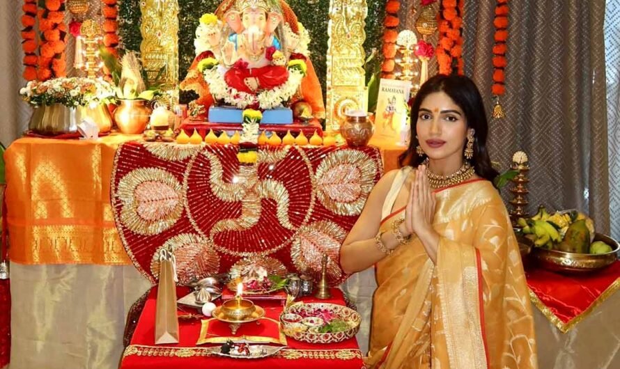 Bhumi, Shraddha, Allu Arjun Bring Bappa Home