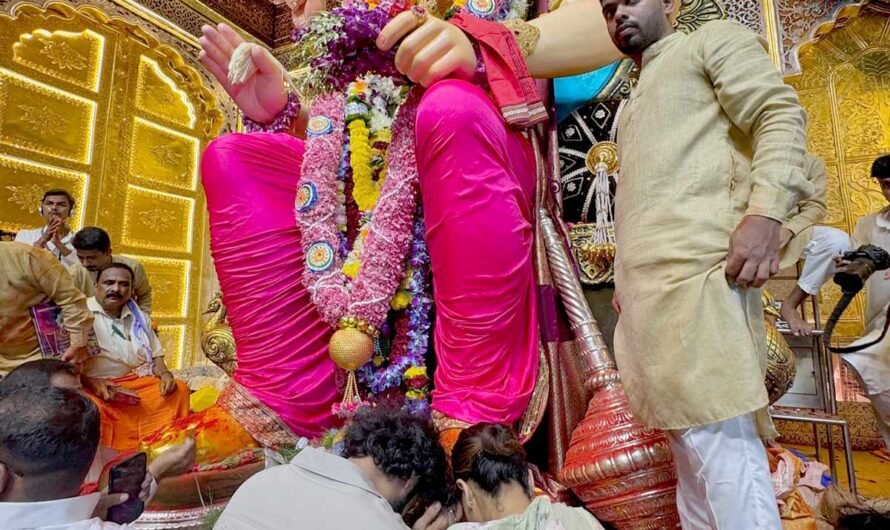 Rajkummar-Patralekhaa Worship Lalbaugcha Raja – Rediff.com movies