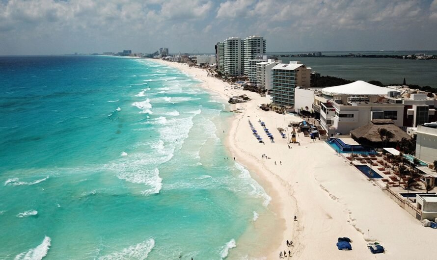 Shooting near Cancun hotel leaves Mexican man dead, suspects flee on jet skis