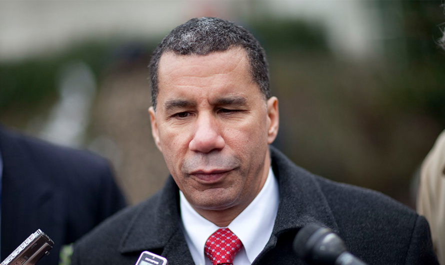 Former New York Gov. David Paterson, stepson attacked by group of suspects while walking dog: Report