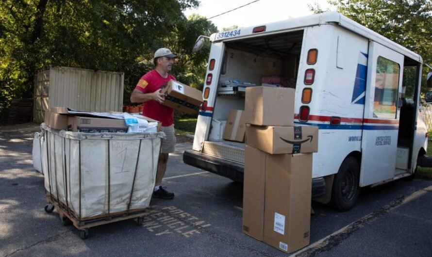 Is the Post Office Open on Black Friday? Mail Delivery Today – Hollywood Life