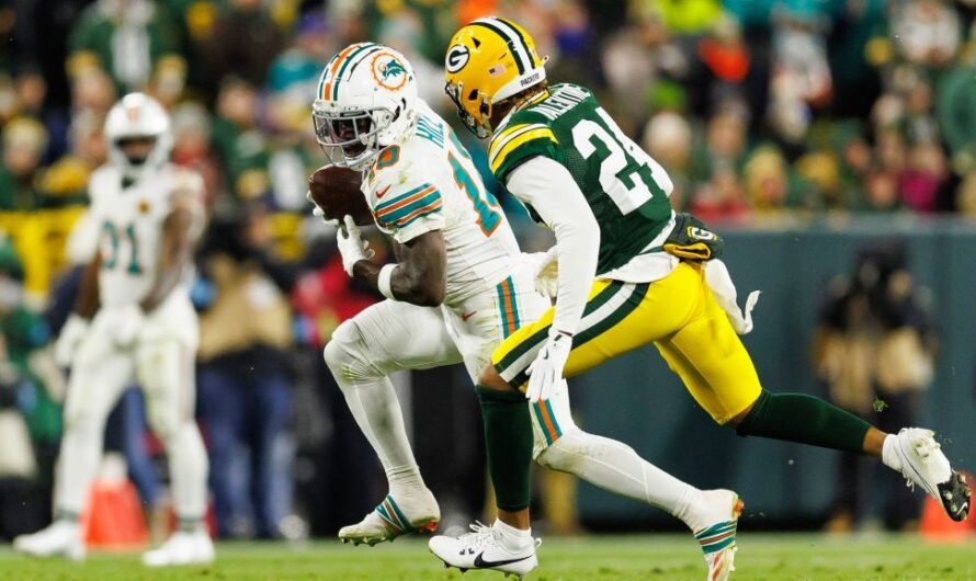 Miami Dolphins vs Green Bay Packers – Hollywood Life