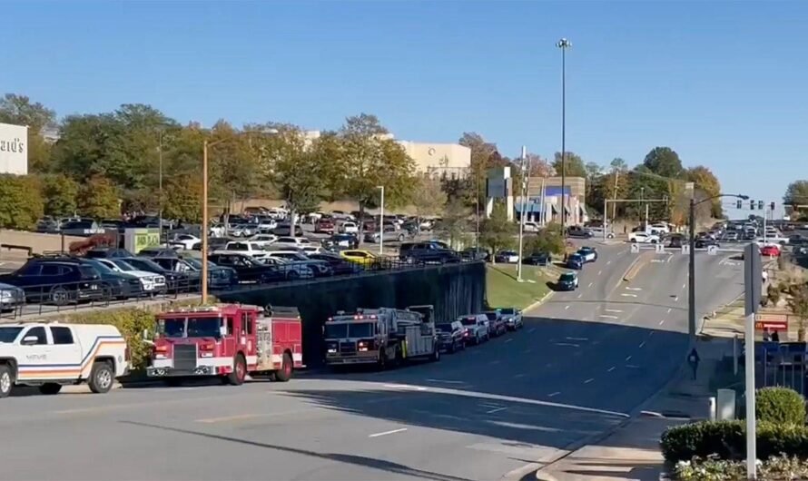 Arkansas police investigating Black Friday shooting at mall in Little Rock